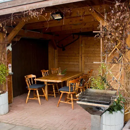 Familienfreundliches Ferienhaus Im Grunen Weg Holiday home